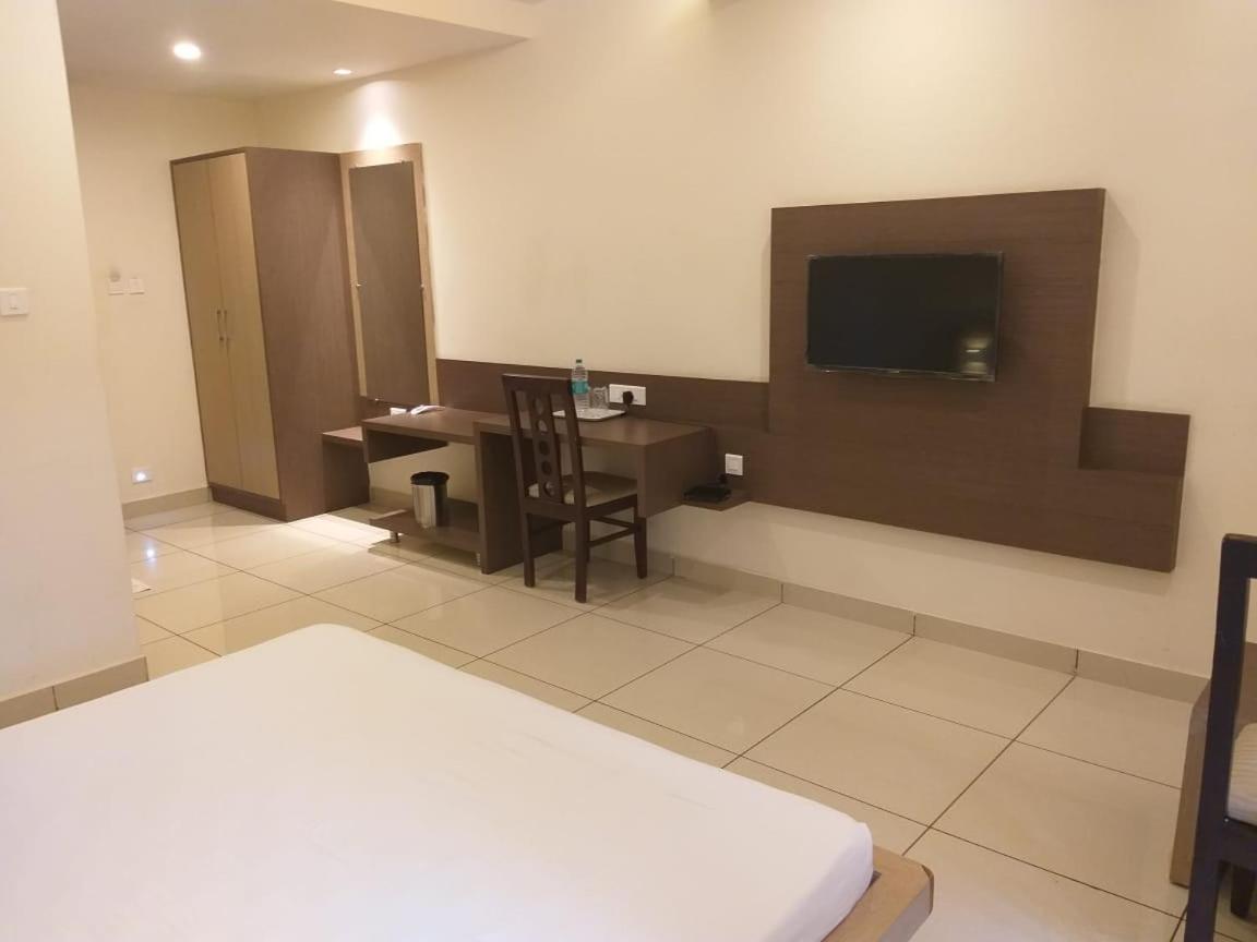 Shivaprasad Grand Hotel Kundapur Eksteriør billede
