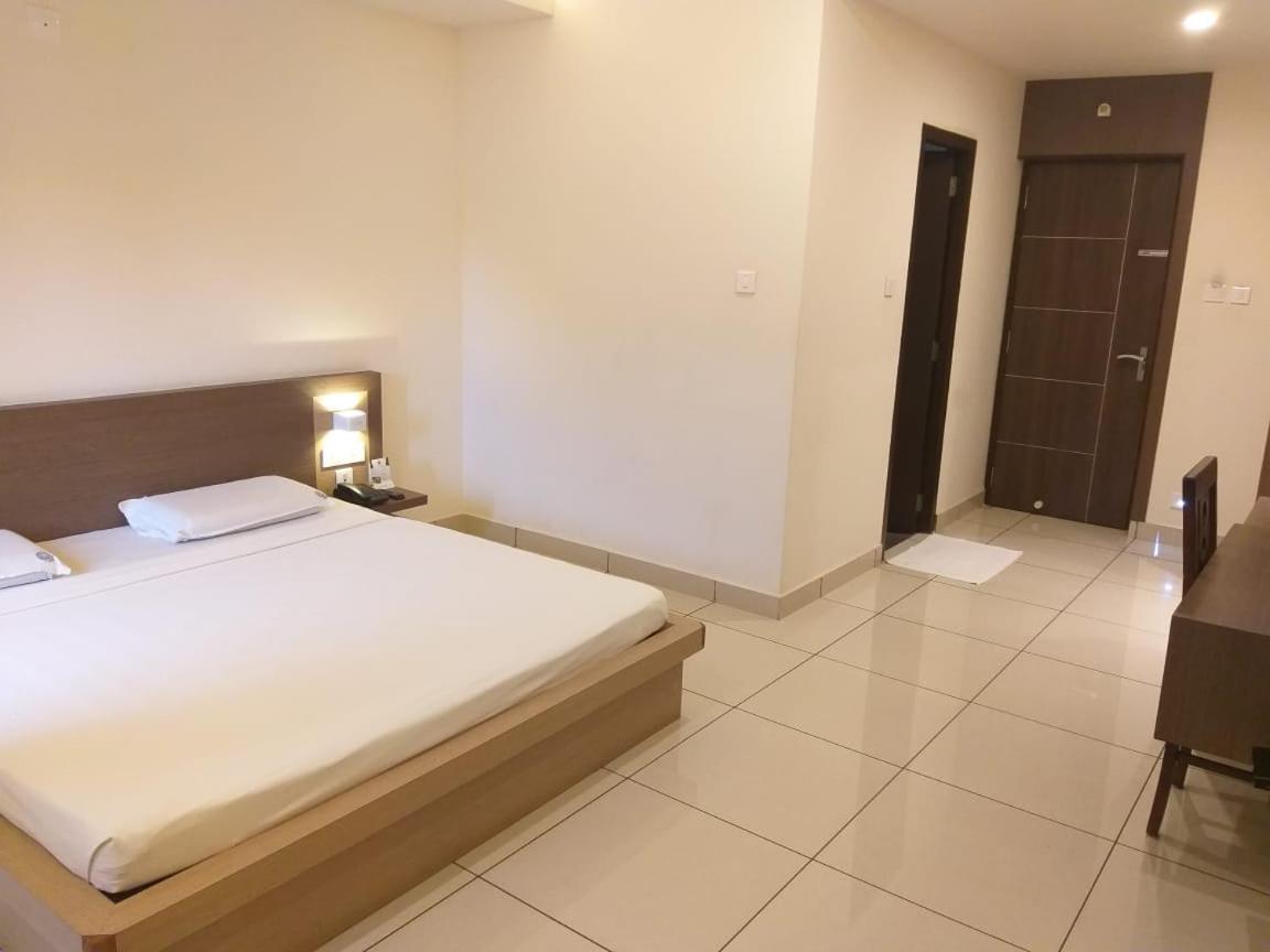 Shivaprasad Grand Hotel Kundapur Eksteriør billede