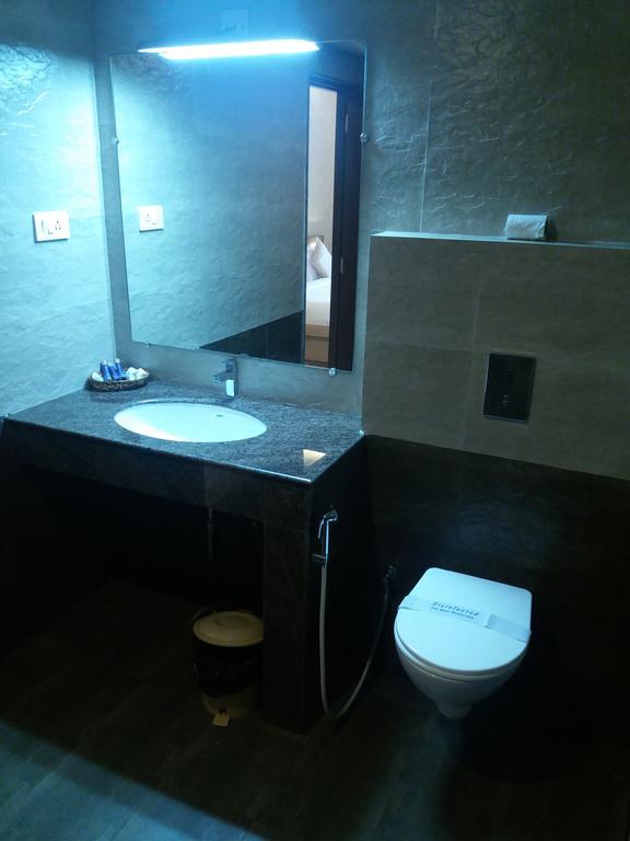 Shivaprasad Grand Hotel Kundapur Eksteriør billede